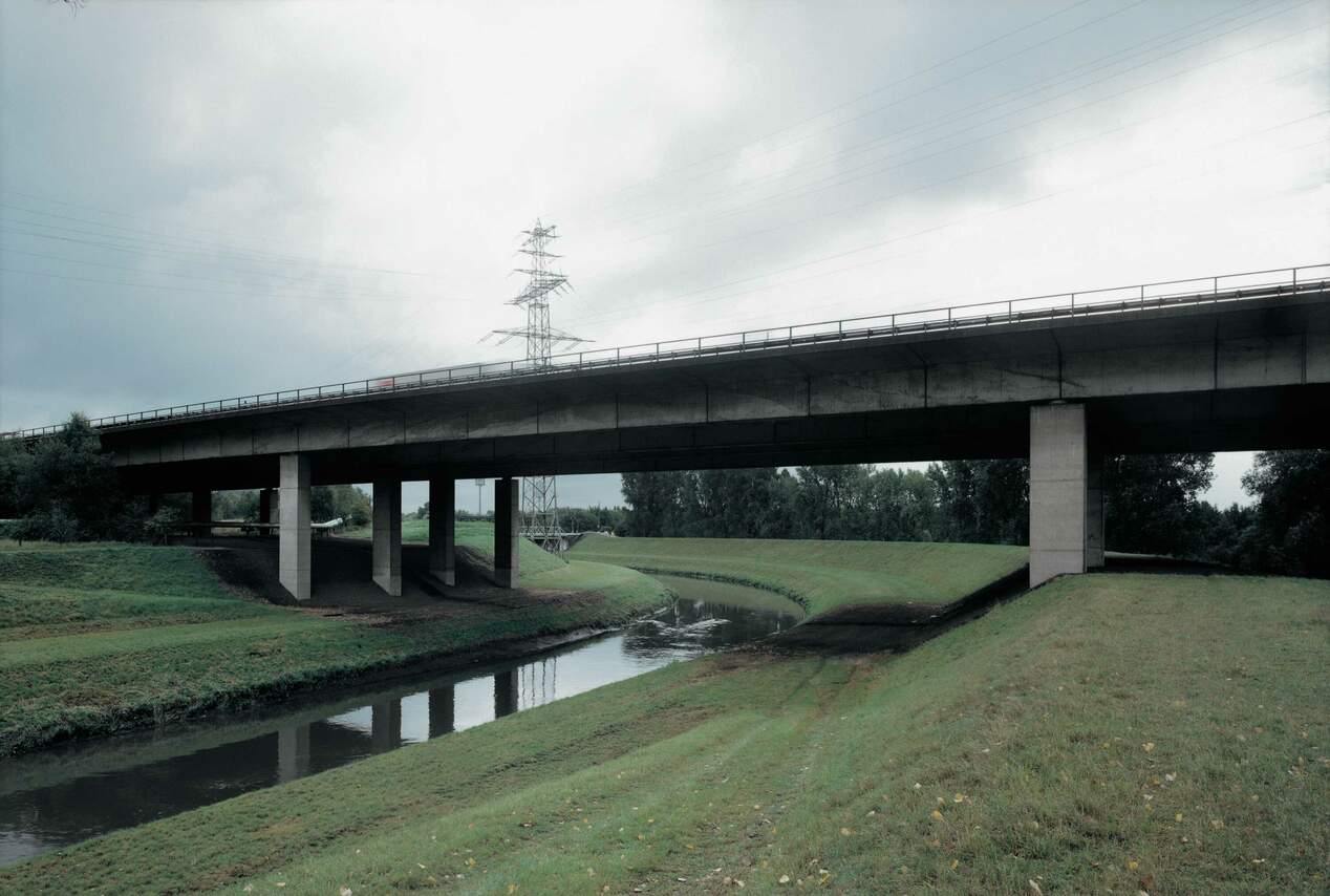  Emscher mit A42-Brücke